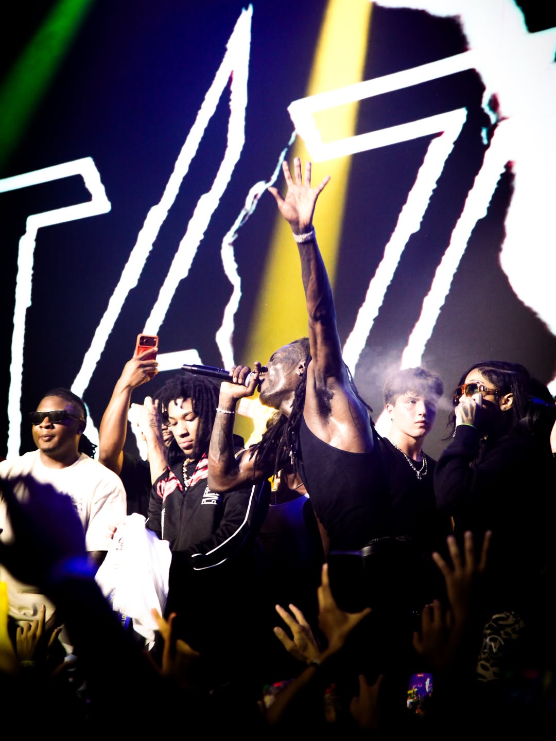 Photos of @tezzus @p3ezy @yungfazo @southsidesilhouette at Tezzus show in Los Angeles Thank you @avantegardian