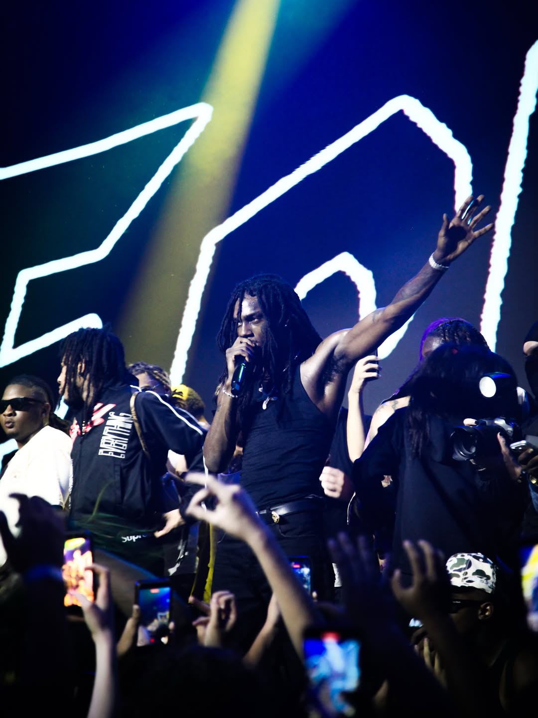 Photos of @tezzus @p3ezy @yungfazo @southsidesilhouette at Tezzus show in Los Angeles Thank you @avantegardian