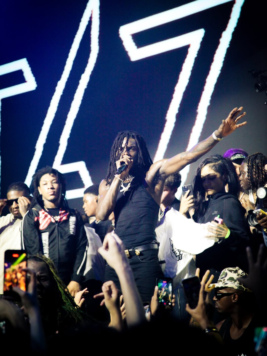 Photos of @tezzus @p3ezy @yungfazo @southsidesilhouette at Tezzus show in Los Angeles Thank you @avantegardian
