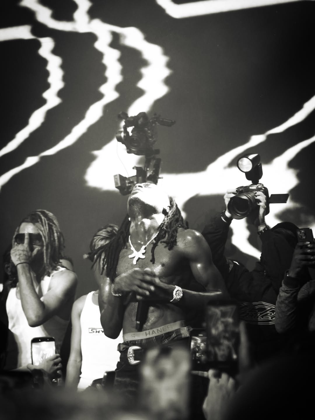 Photos of @tezzus @p3ezy @yungfazo @southsidesilhouette at Tezzus show in Los Angeles Thank you @avantegardian